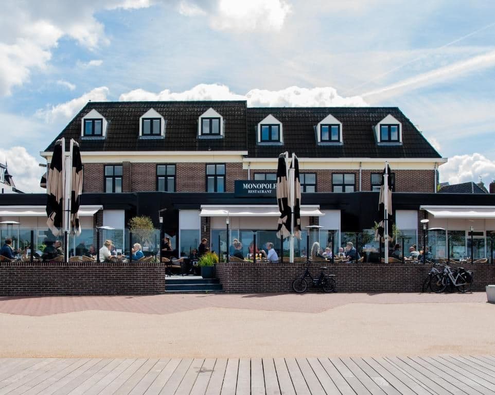 Restaurant & Hotel Monopole