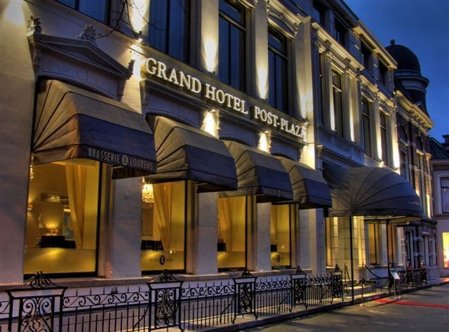 Post Plaza Hotel & Grand Café_1